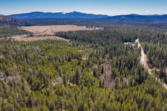 1232 Vista Dr, Newport, WA 99156