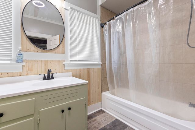 501 S Thompson Street, Vinita, OK 74301