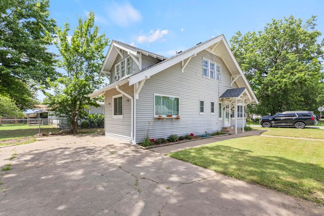 501 S Thompson Street, Vinita, OK 74301