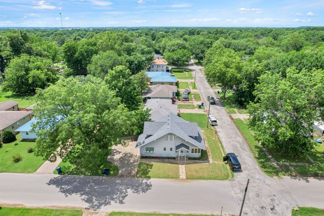 501 S Thompson Street, Vinita, OK 74301