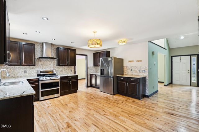 213 King George Loop, Cary, NC 27511