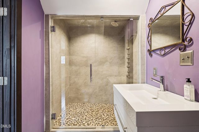 213 King George Loop, Cary, NC 27511