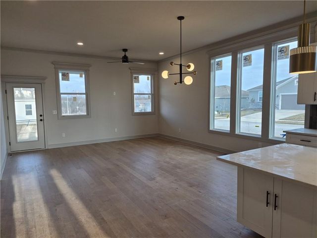 4913 146th Street, Basehor, KS 66007