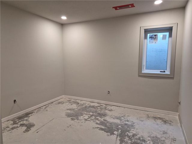 4913 146th Street, Basehor, KS 66007