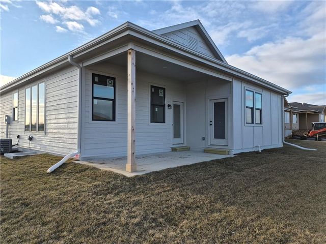 4913 146th Street, Basehor, KS 66007