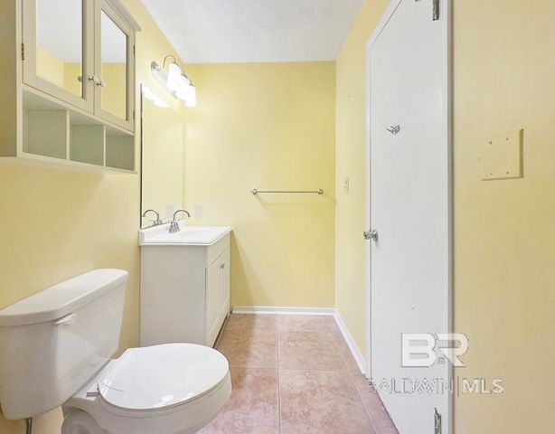 920 W Lagoon Avenue C202, Gulf Shores, AL 36542