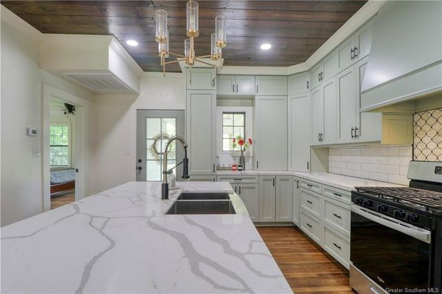 709 Division Street, Lake Charles, LA 70601