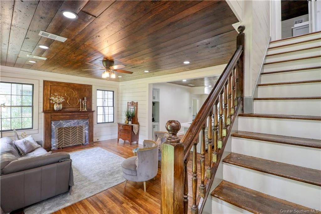 709 Division Street, Lake Charles, LA 70601