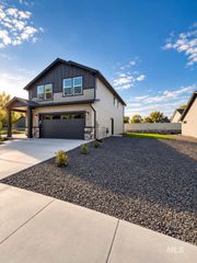 877 W Roan Ridge 14/2, Nampa, ID 83686