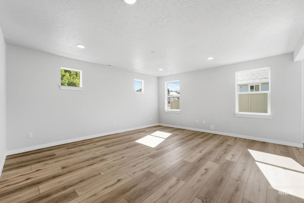 877 W Roan Ridge 14/2, Nampa, ID 83686 photo 3