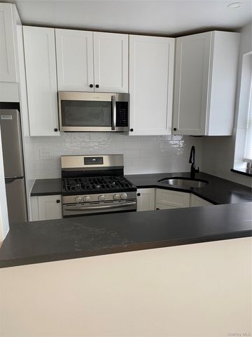 One Jefferson Avenue K1, Rockville Centre, NY 11570