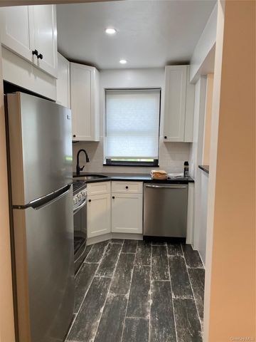 One Jefferson Avenue K1, Rockville Centre, NY 11570