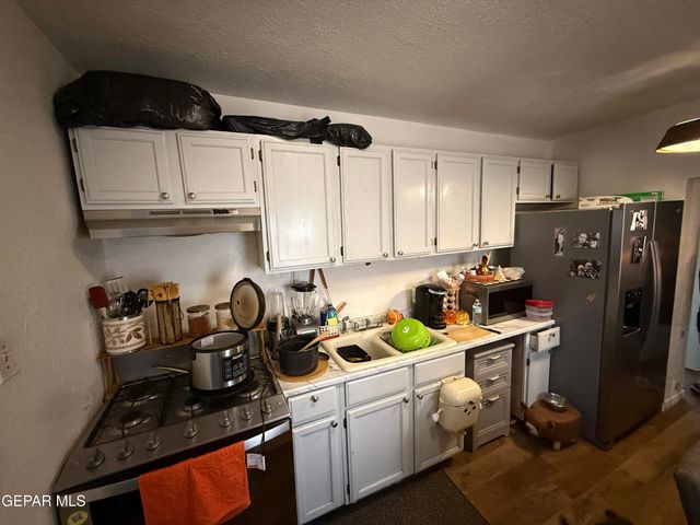 3122 WYOMING Avenue, El Paso, TX 79903