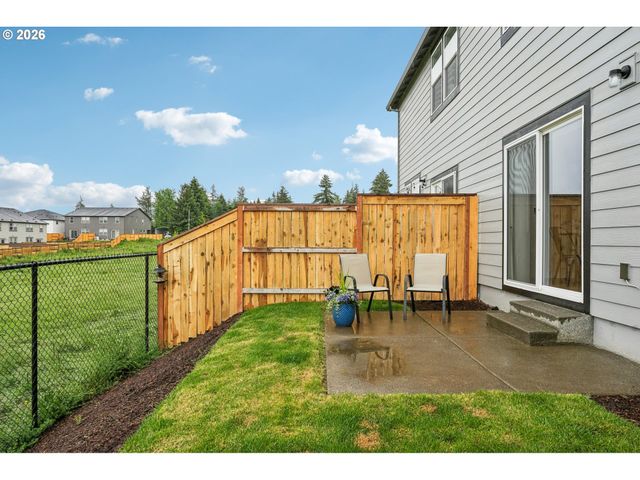 9336 Se MIDDLETON St, Happy Valley, OR 97086