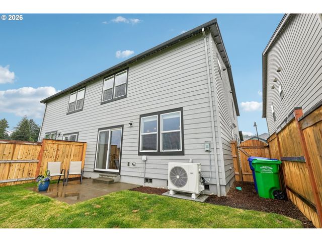 9336 Se MIDDLETON St, Happy Valley, OR 97086
