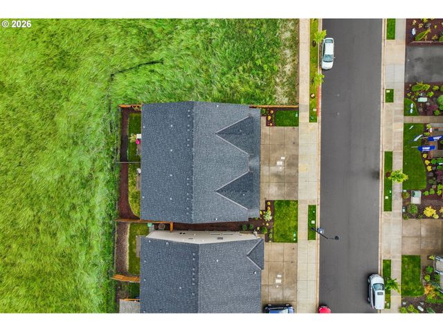 9336 Se MIDDLETON St, Happy Valley, OR 97086