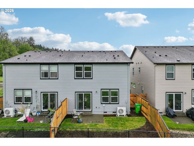 9336 Se MIDDLETON St, Happy Valley, OR 97086
