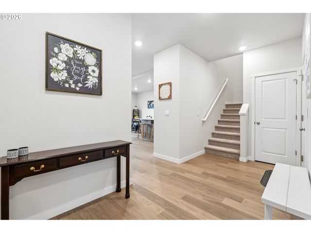 9336 Se MIDDLETON St, Happy Valley, OR 97086