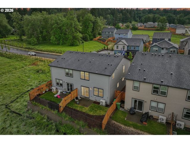 9336 Se MIDDLETON St, Happy Valley, OR 97086