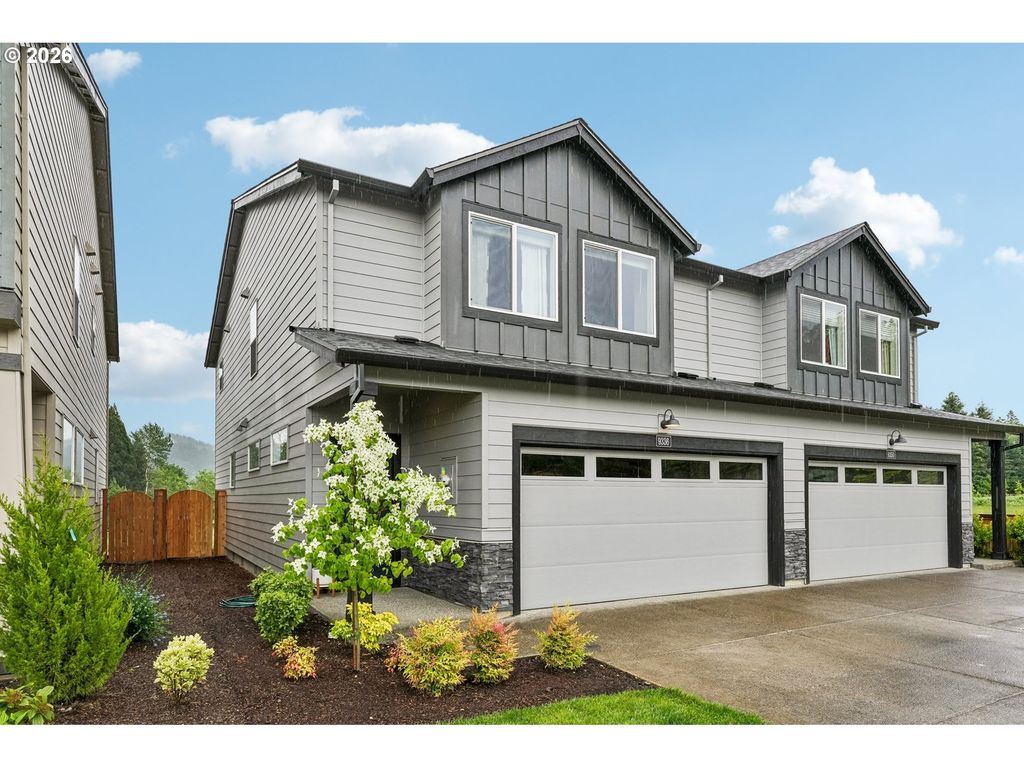 9336 Se MIDDLETON St, Happy Valley, OR 97086