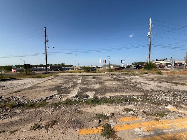 1624 W Kearney Street, Springfield, MO 65803