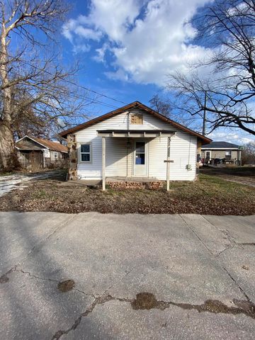 1624 W Kearney Street, Springfield, MO 65803