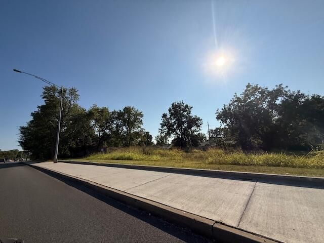 1624 W Kearney Street, Springfield, MO 65803