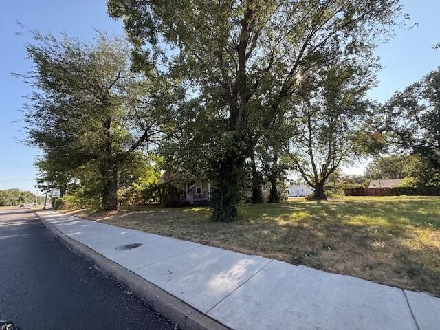 1624 W Kearney Street, Springfield, MO 65803