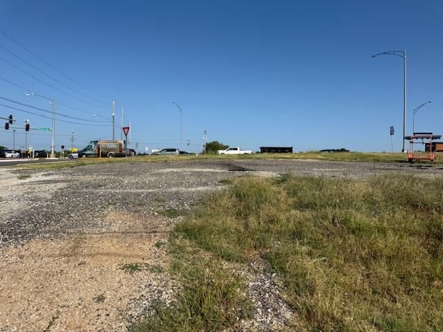 1624 W Kearney Street, Springfield, MO 65803