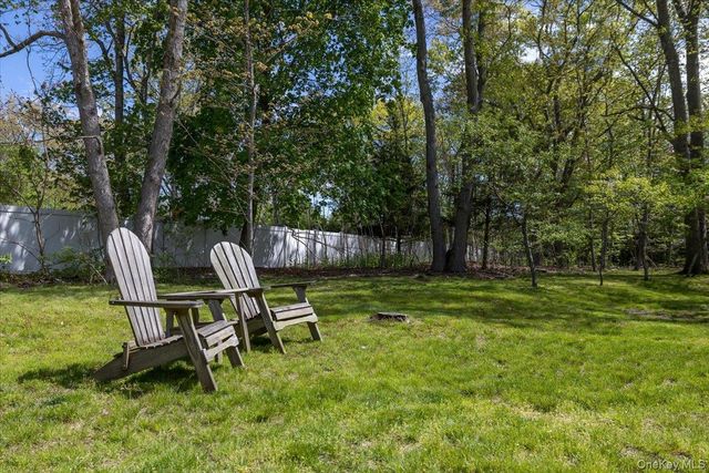 363 Miller Place Road, Miller Place, NY 11764