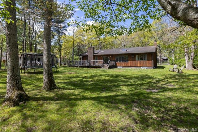 363 Miller Place Road, Miller Place, NY 11764