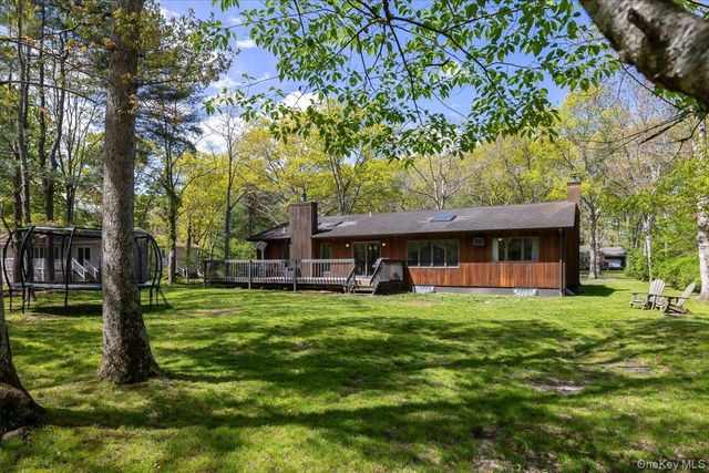 363 Miller Place Road, Miller Place, NY 11764