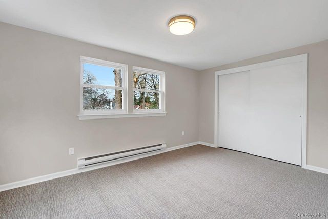 31 Carol Street, Lynbrook, NY 11563