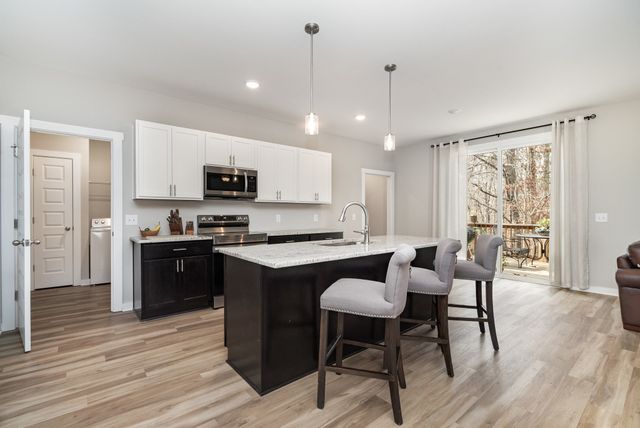 2074 Morgan Ct, Springfield, TN 37172