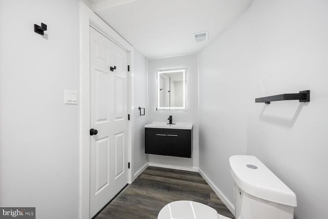 2920 E NORTHERN PKWY, Baltimore, MD 21214