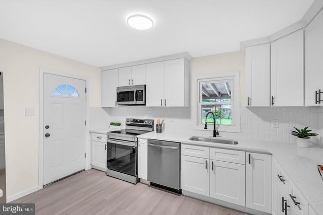 1204 TANNER AVE, Burlington, NJ 08016