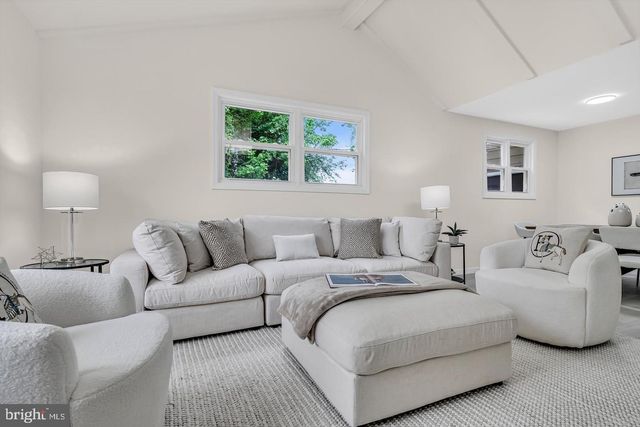 1204 TANNER AVE, Burlington, NJ 08016