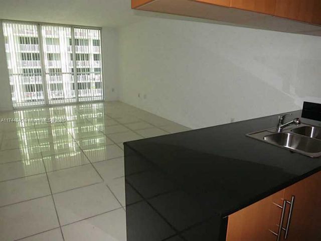 1750 N BAYSHORE DR 2909, Miami, FL 33132