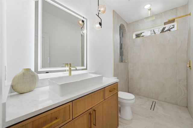 2719 Starks Avenue, Dallas, TX 75215