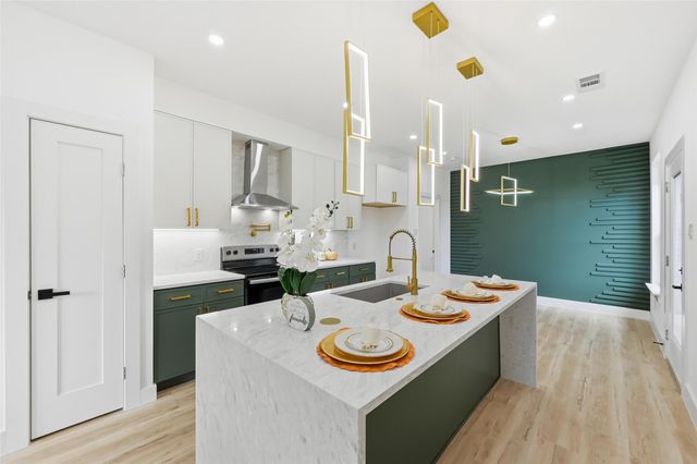 2719 Starks Avenue, Dallas, TX 75215