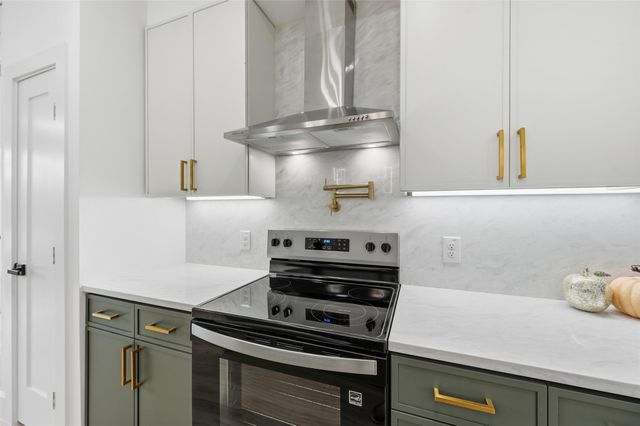 2719 Starks Avenue, Dallas, TX 75215