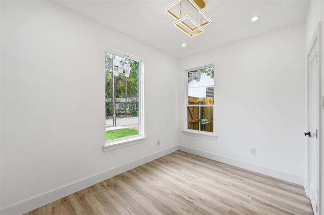 2719 Starks Avenue, Dallas, TX 75215