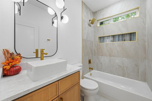 2719 Starks Avenue, Dallas, TX 75215