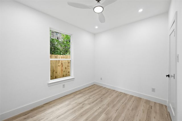 2719 Starks Avenue, Dallas, TX 75215