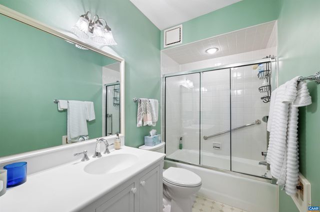 15 EDNAM VILLAGE ST, Charlottesville, VA 22903