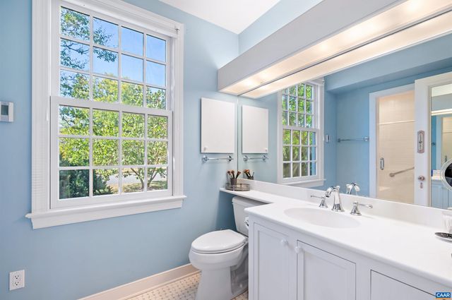 15 EDNAM VILLAGE ST, Charlottesville, VA 22903