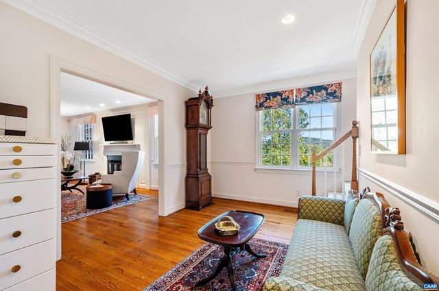 15 EDNAM VILLAGE ST, Charlottesville, VA 22903