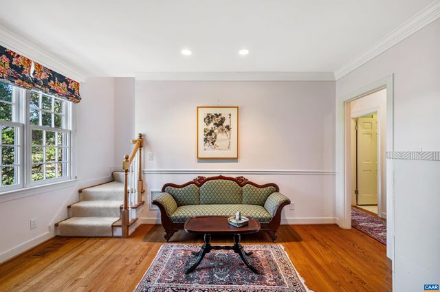 15 EDNAM VILLAGE ST, Charlottesville, VA 22903