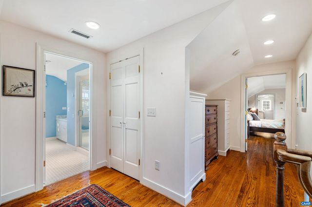 15 EDNAM VILLAGE ST, Charlottesville, VA 22903