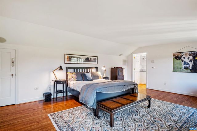 15 EDNAM VILLAGE ST, Charlottesville, VA 22903